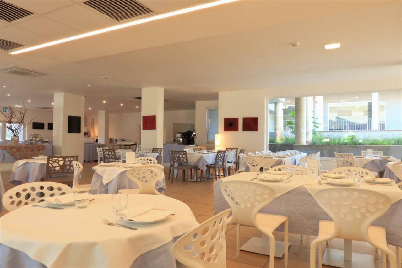 Hotel Futura Club Spiagge Bianche Fontane Bianche Exterior foto